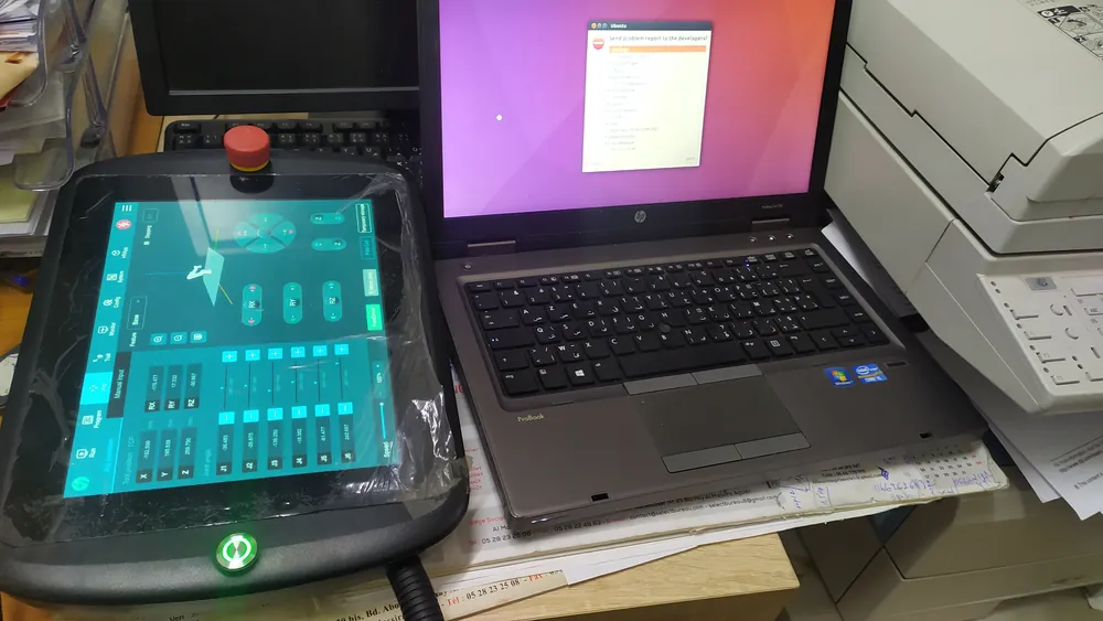 Pupitre de programmation et ordinateur de commande